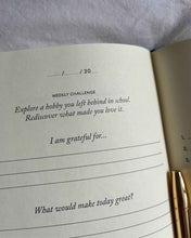 Load image into Gallery viewer, The Five Minute Journal Graduate Edition