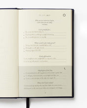 Load image into Gallery viewer, The Five Minute Journal Graduate Edition