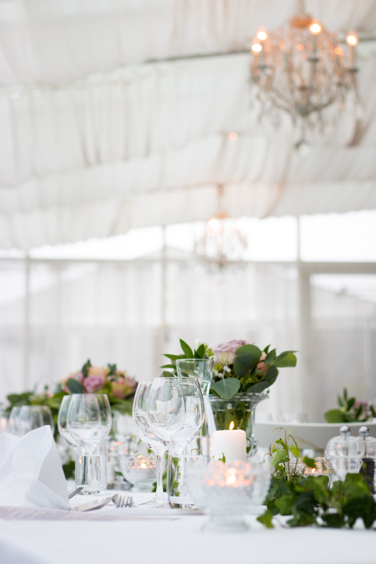 The Ultimate A-Z for Wedding Guest Etiquette