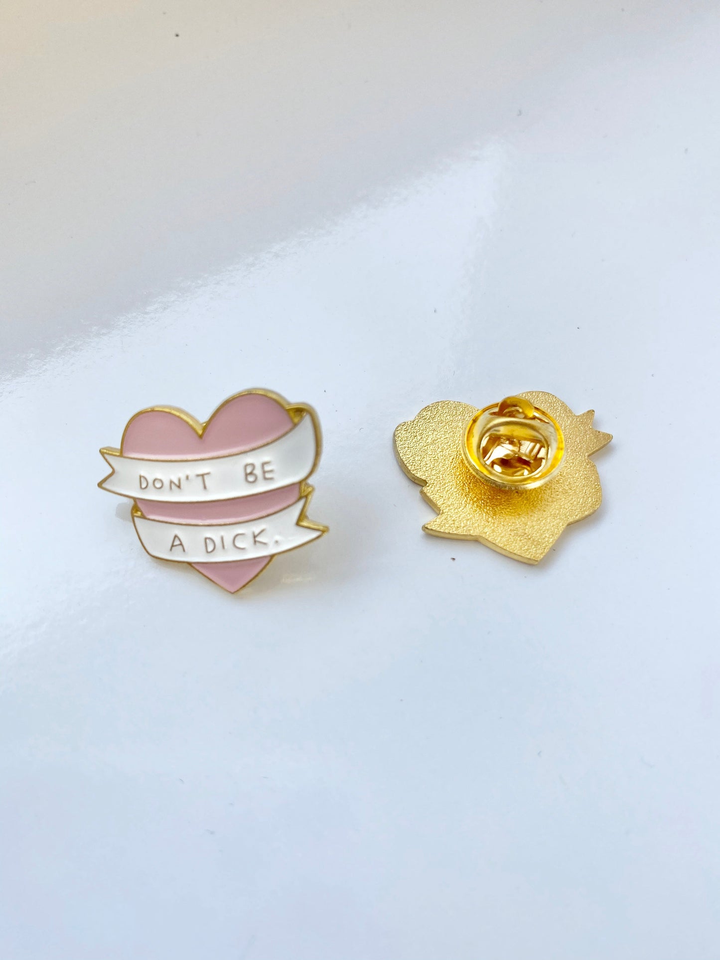 Sassy don't be a d enamel pin