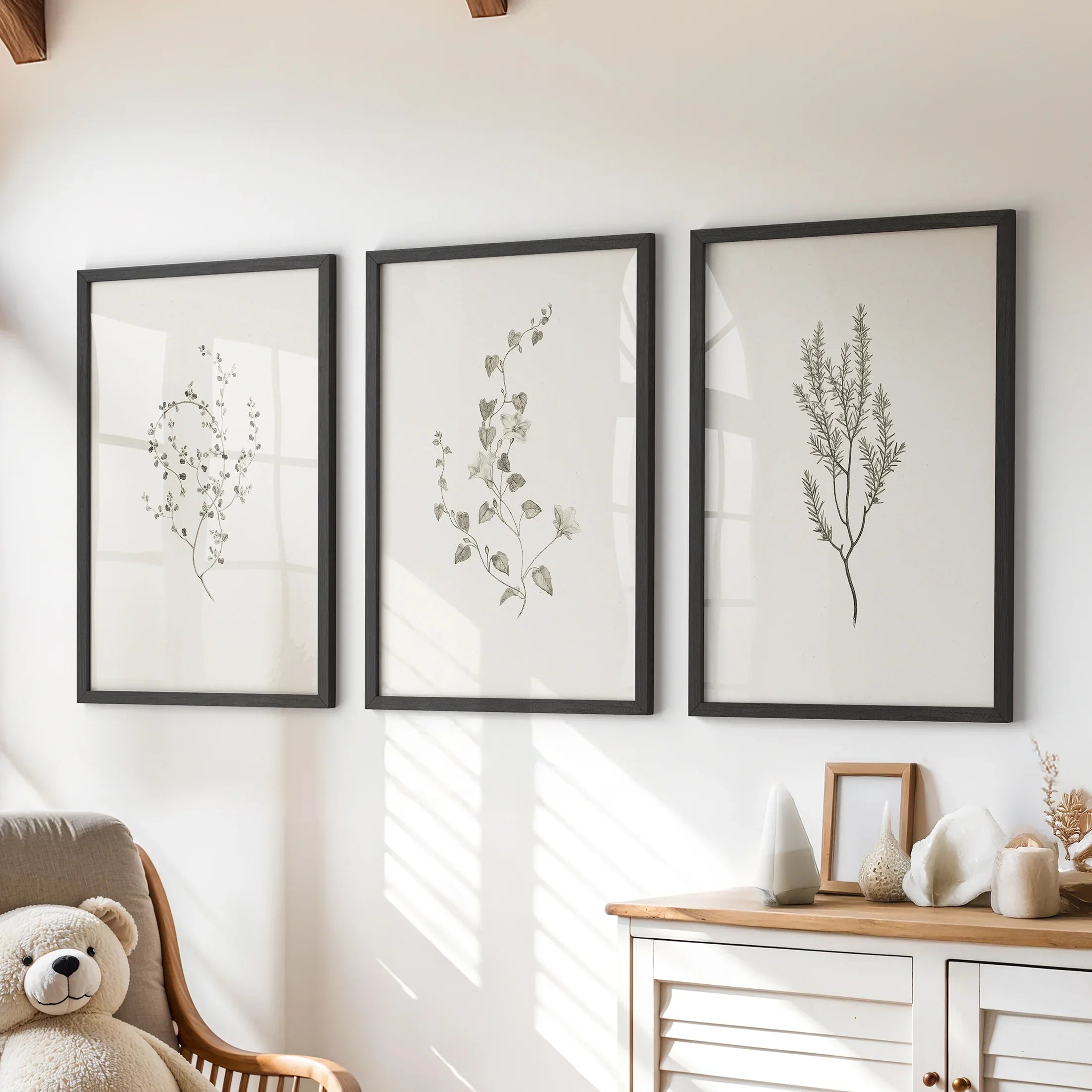Vintage Dried Flower Wall Art. Set of 3 Rustic Botanical Prints