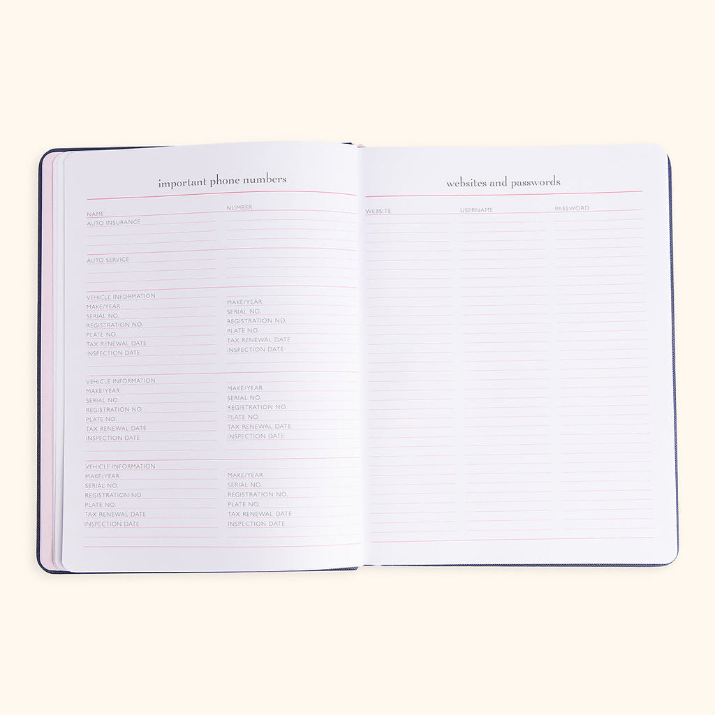 momAgenda Desktop 12-Month Planner 2026