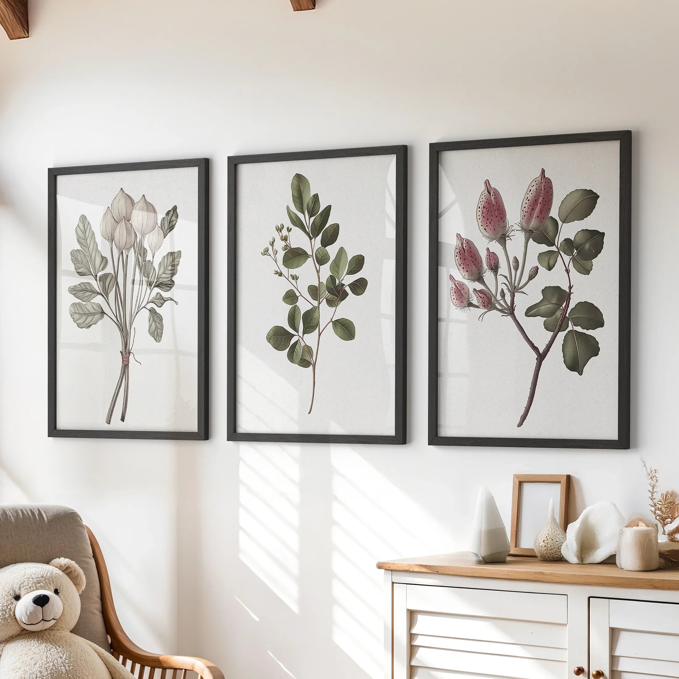 Rustic Botanical Print Set of 3. Vintage Flowers Wall Art