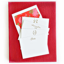 Load image into Gallery viewer, Grand Silk Stationery Box - Red
