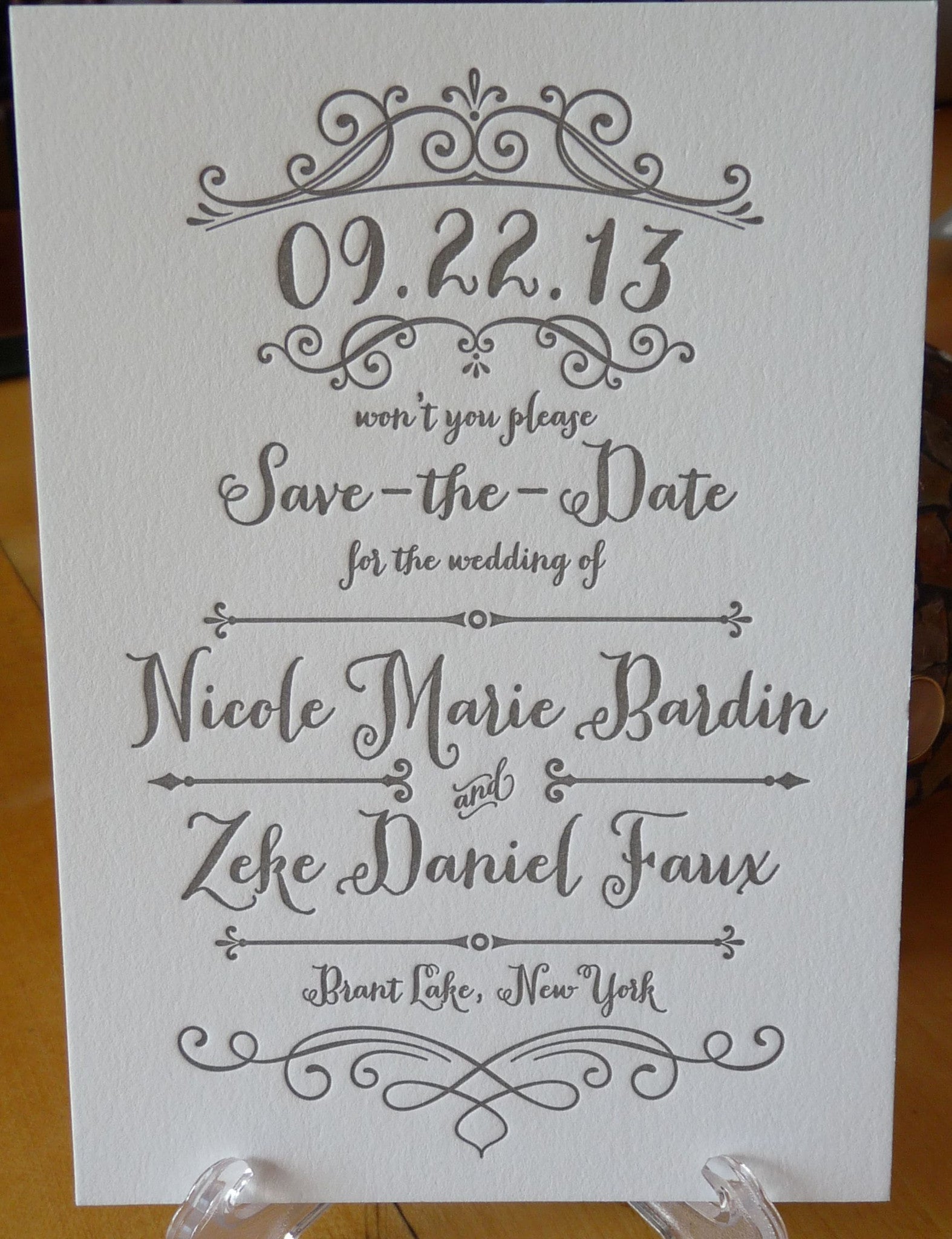 Nicole - Haute Papier Luxe Deux Save the Date